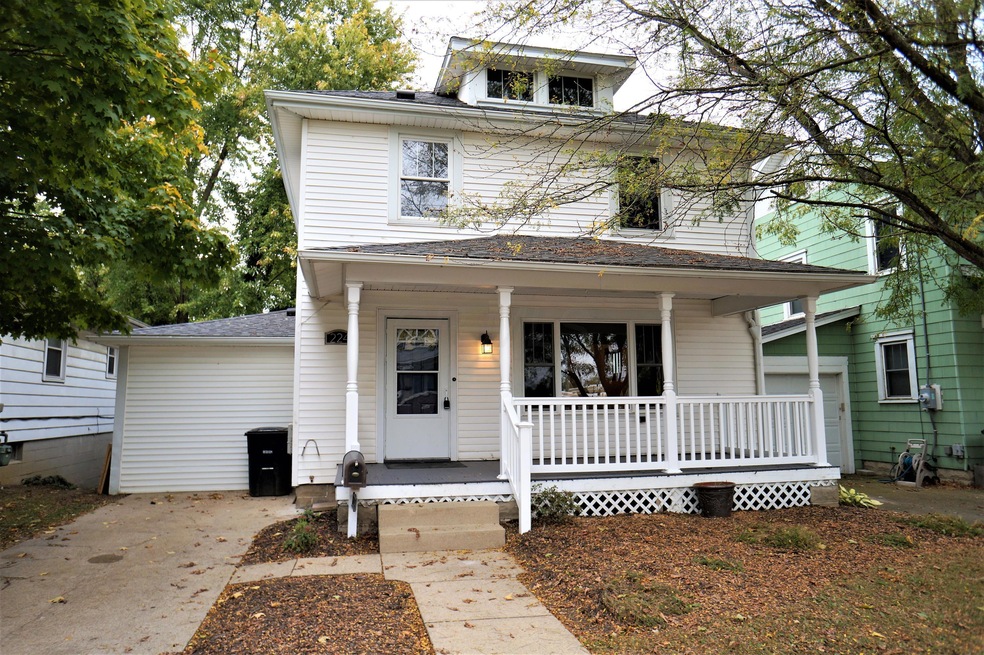 224 N Cherry St, Lancaster, OH 43130 - photo 1