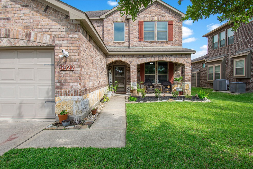 5922 Micah Ln, Rosenberg, TX 77471 - photo 1