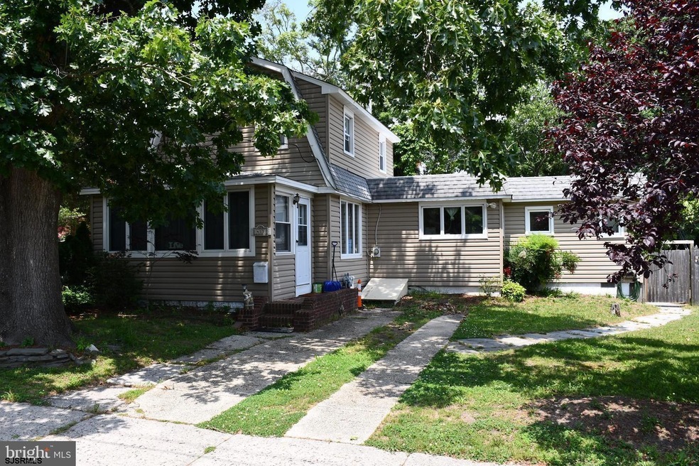 413 W Connecticut Ave, Somers Point, NJ 08244 - photo 1