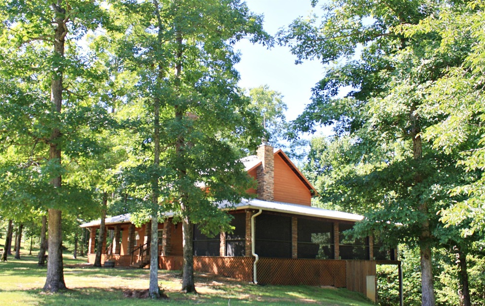 2486 Armstrong Rd, Linden, TN 37096 - photo 1