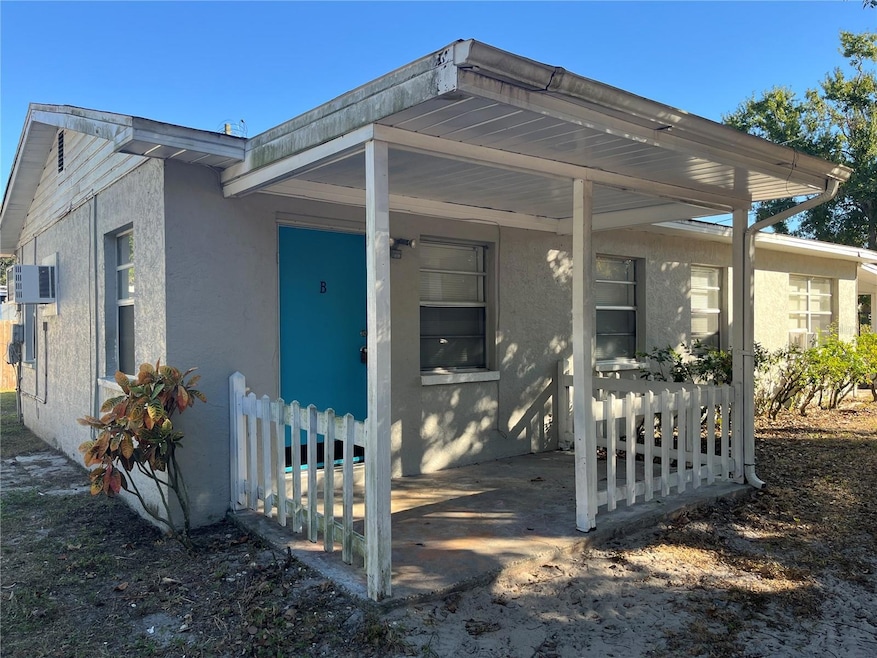 9908 Vaughn St, Gibsonton, FL 33534 - photo 1