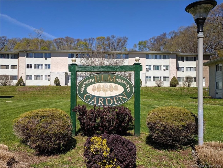 24 Sigwin Cir unit 24, Wallingford, CT 06492 - photo 1