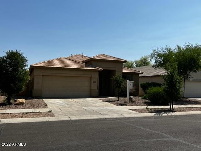 4311 S Splendor Ct, Gilbert, AZ 85297 - photo 1