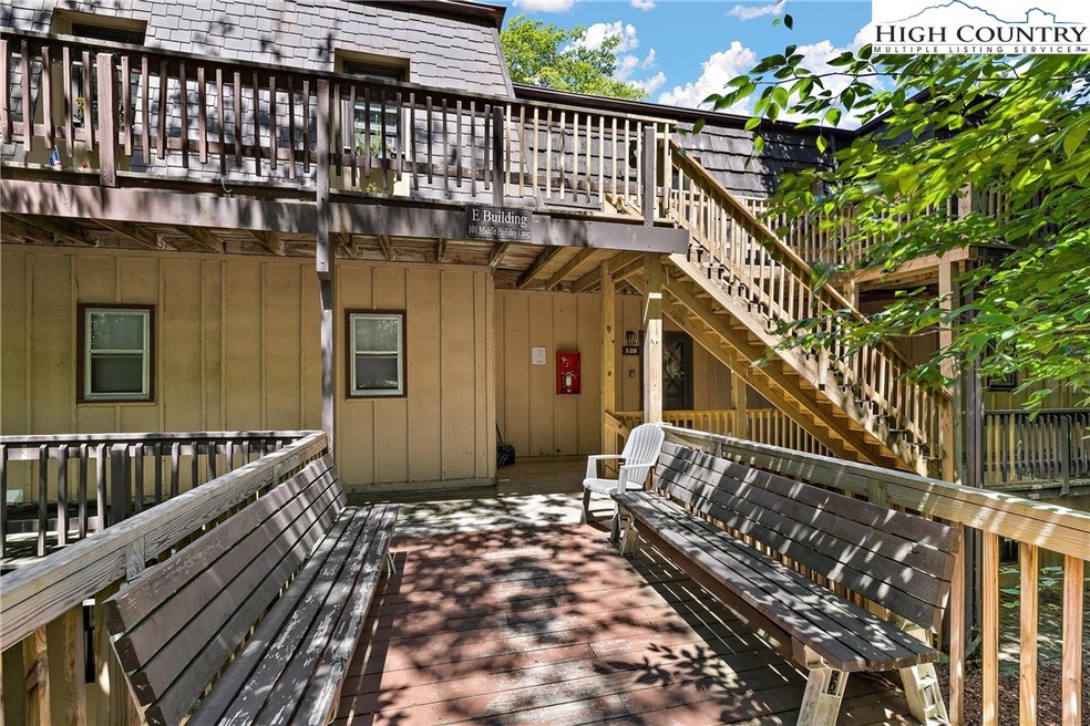 Easy Access to Unit E217