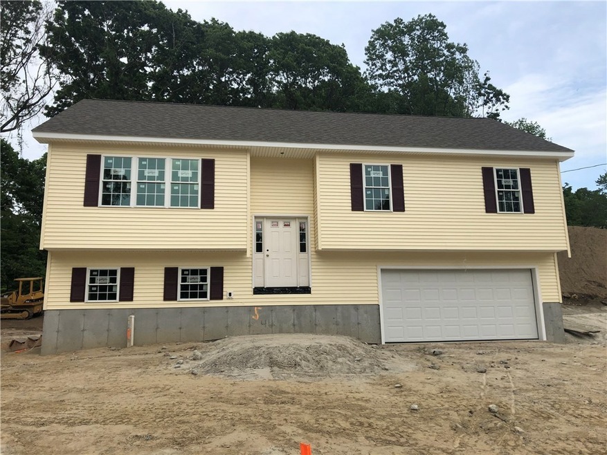 68 Liane Dr, Woonsocket, RI 02895 - photo 1