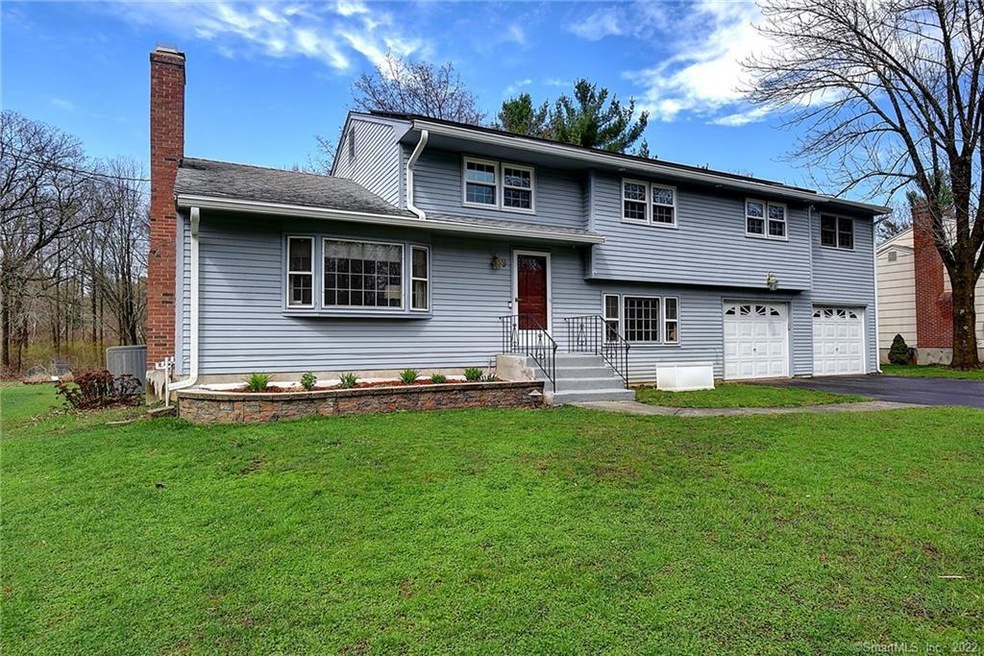 9 Still Ln, West Hartford, CT 06117 - photo 1