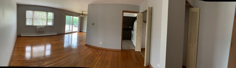 1004 S River Rd unit 204, Des Plaines, IL 60016 - photo 1