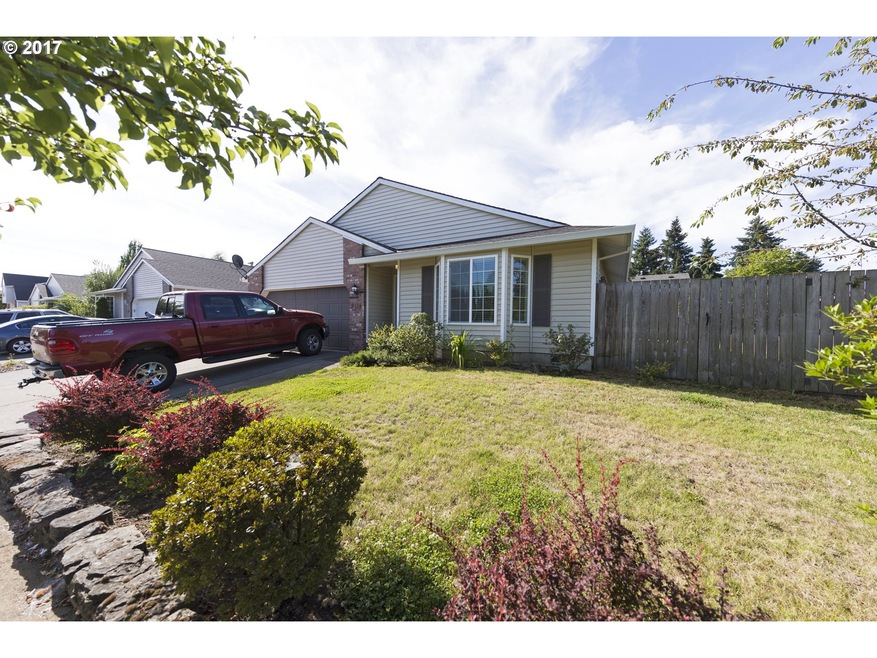 2174 Baines Blvd, Hubbard, OR 97032 - photo 1