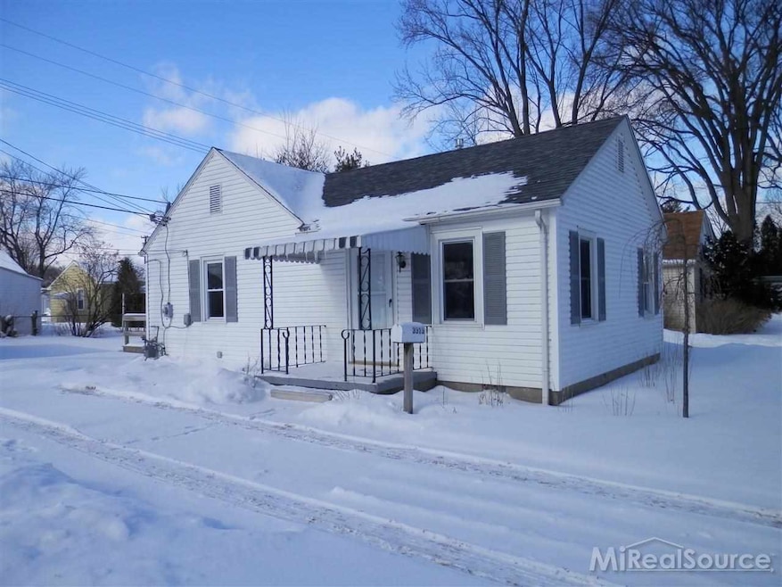 3313 Poplar St, Port Huron, MI 48060 - photo 1