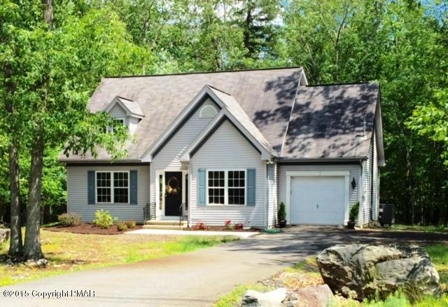 118 Locust Dr, East Stroudsburg, PA 18301 - photo 1