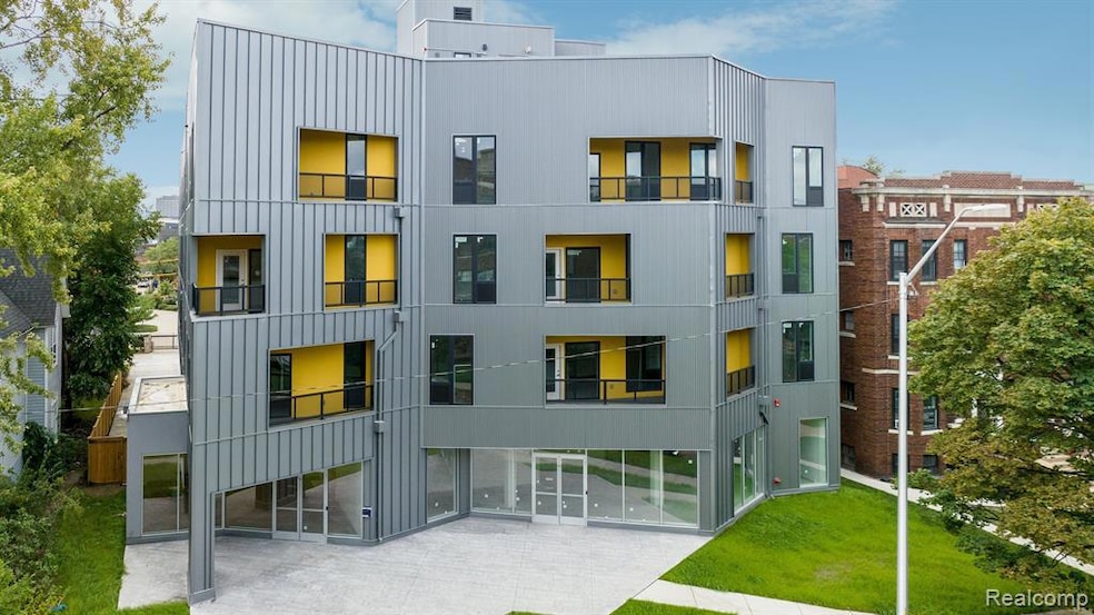 655 W Willis St unit 304, Detroit, MI 48201 - photo 1