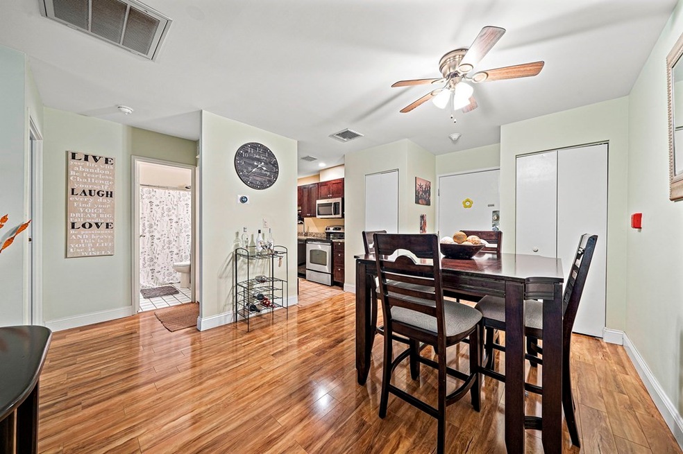 35 Desmoines Rd unit 401, Quincy, MA 02169 - photo 1