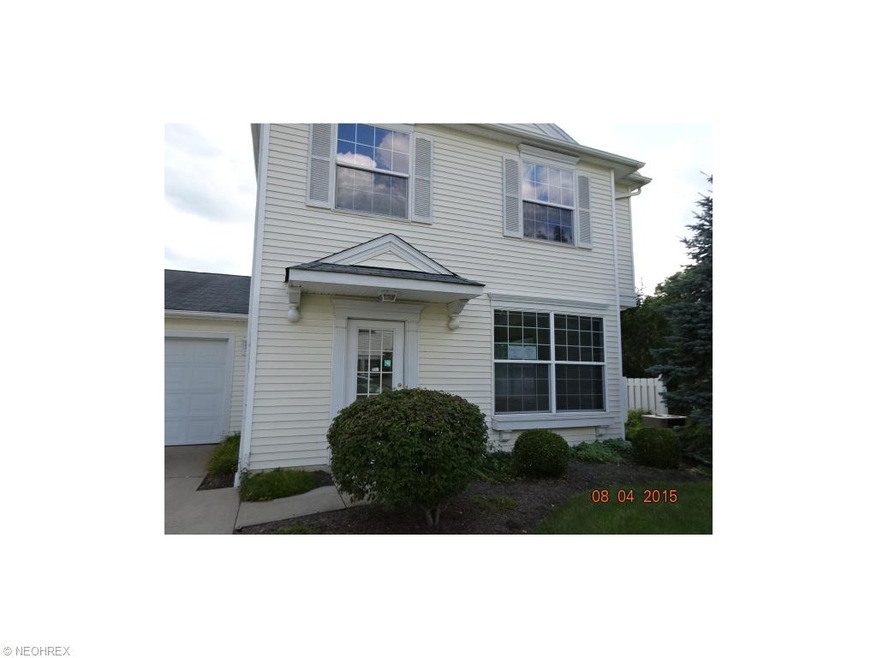 Front entrance to 26156 Hawthorne Court