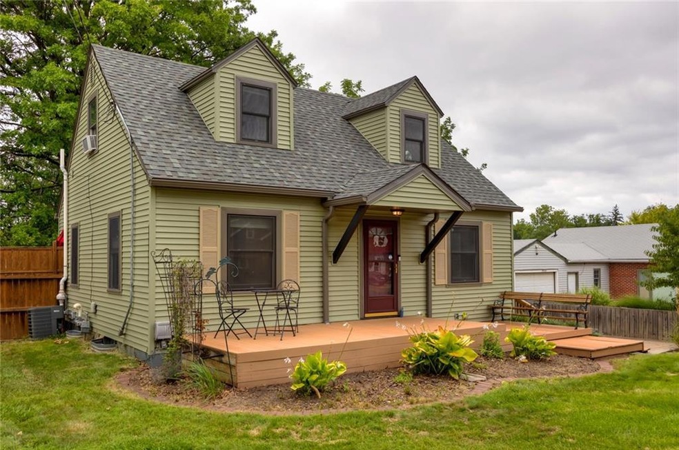 3536 50th St, Des Moines, IA 50310 - photo 1