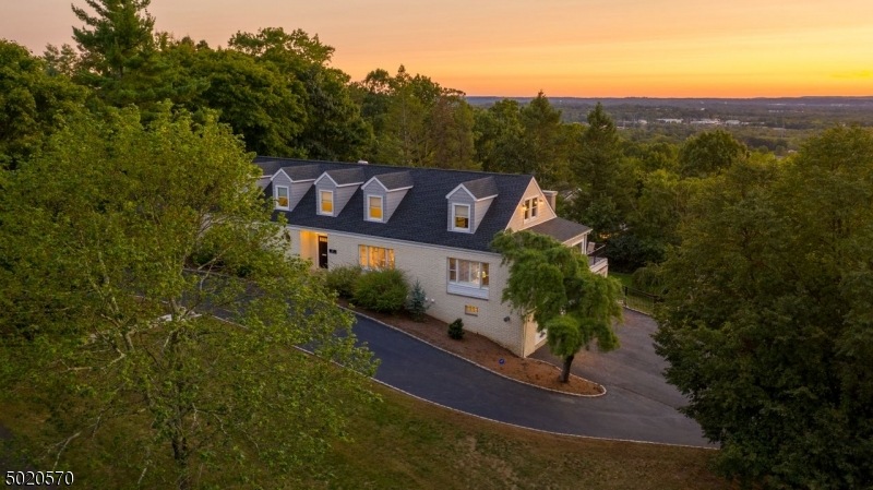 67 Rockledge Dr, Livingston, NJ 07039 - photo 1