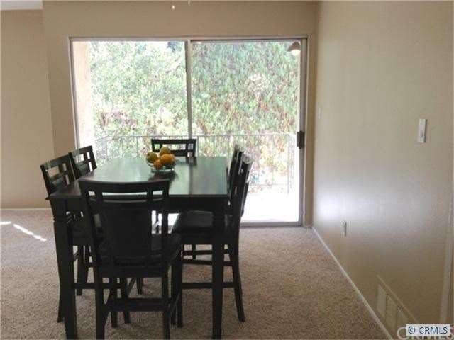 Dining room/ Outdoor private deck