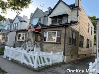 158-23 75th Rd unit 1st fl, Flushing, NY 11366 - photo 1