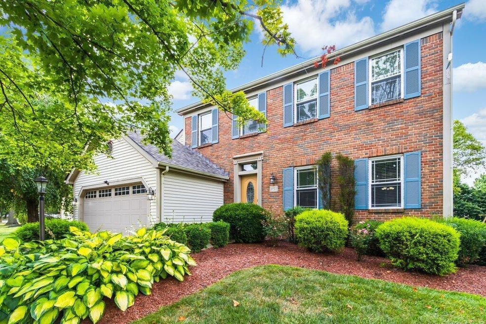 1011 Mcleod Parc - Beauiful Curb Appeal