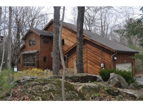 122 Sherwood Forest Rd, Weare, NH 03281 - photo 1