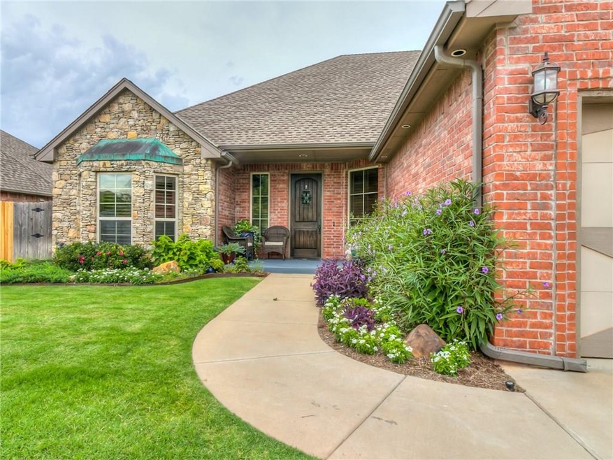 19813 Oakshire Dr, Edmond, OK 73012 - photo 1