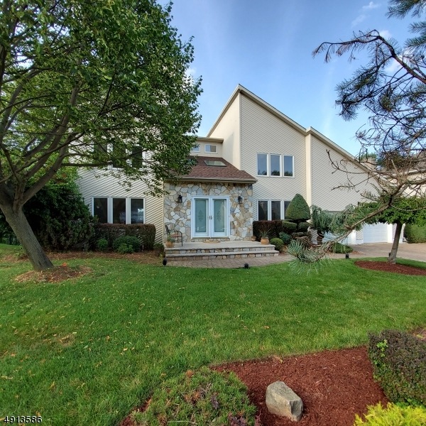 39 Emerson Rd, Morris Plains, NJ 07950 - photo 1