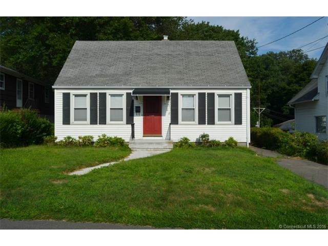 203 Tracy Ave, Waterbury, CT 06706 - photo 1