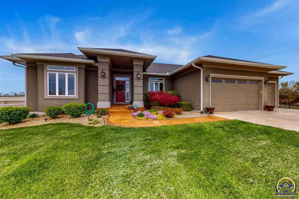 5019 SW Knudsen Rd, Topeka, KS 66610 - photo 1