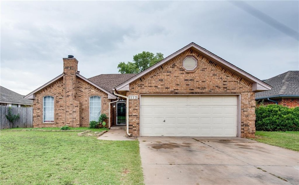 1112 NE 25th St, Moore, OK 73160 - photo 1