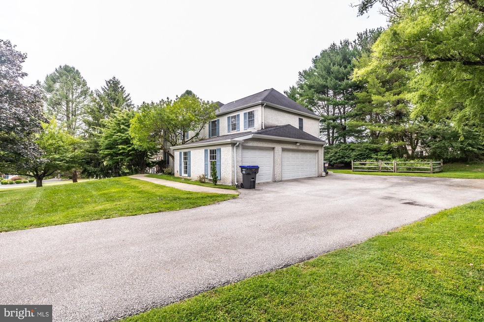 656 Lyndale Ct, Paoli, PA 19301 - photo 1