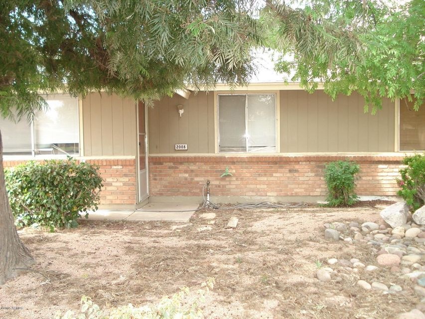 FRONT OF HOUSE