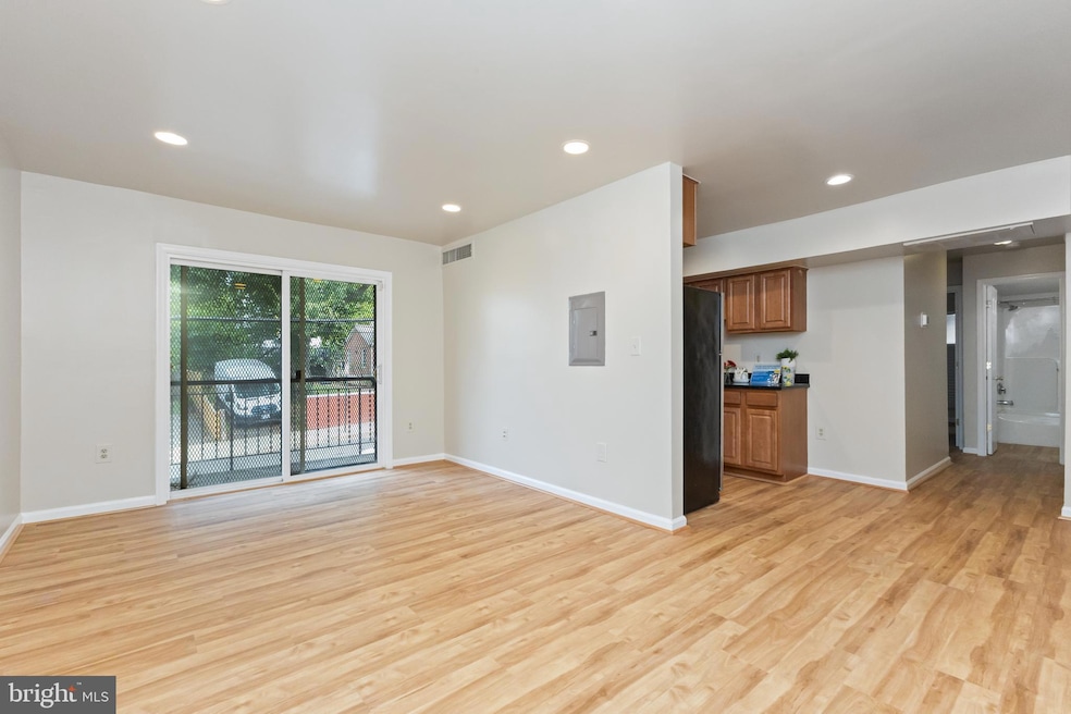 5009 D St SE unit 201, Washington, DC 20019 - photo 1