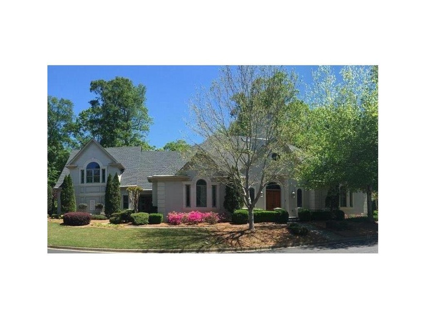 Front view of the home.