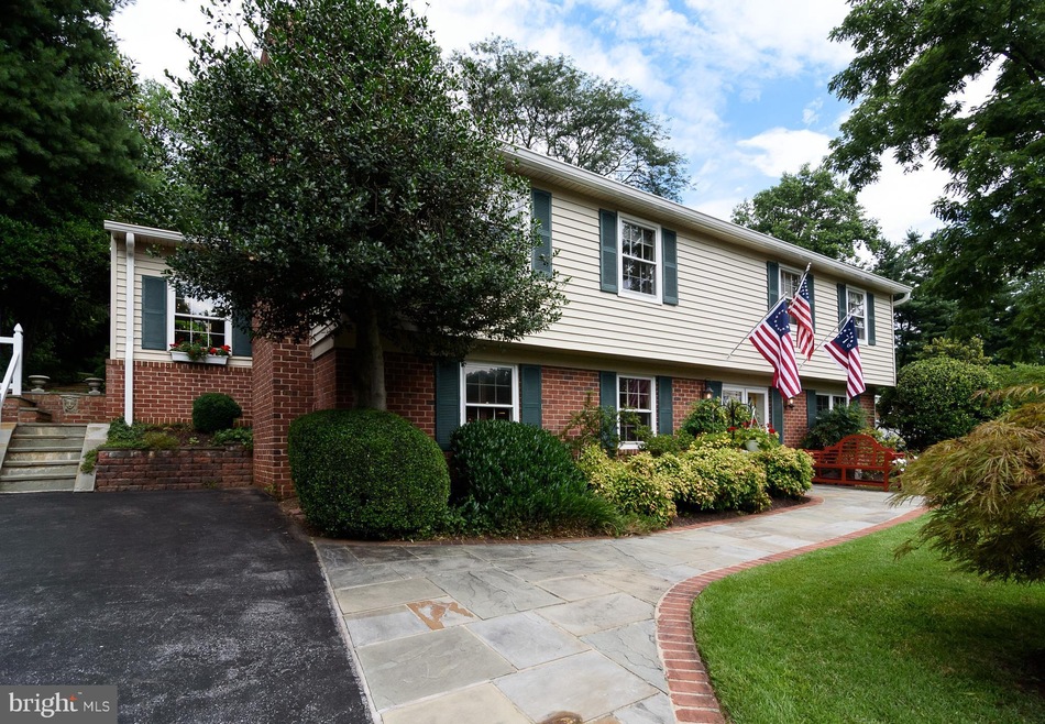 6506 Belleview Dr, Columbia, MD 21046 - photo 1