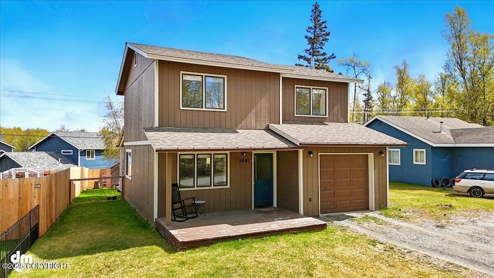 1691 N Lacy Loop