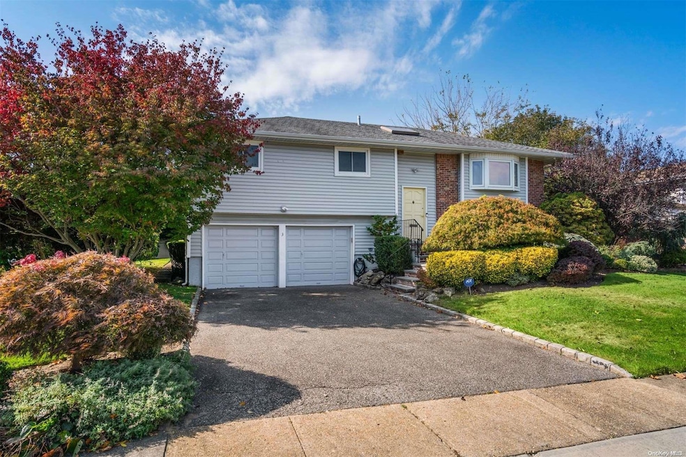 Sold $1,100,000 • Co-Listing Agent