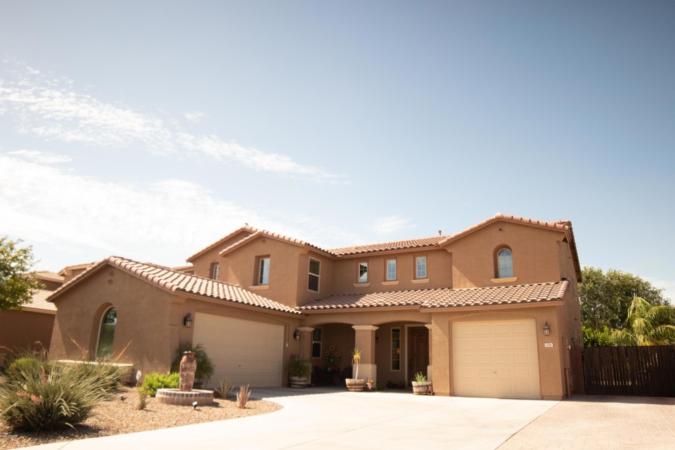 704 W Leatherwood Ave, San Tan Valley, AZ 85140 - photo 1