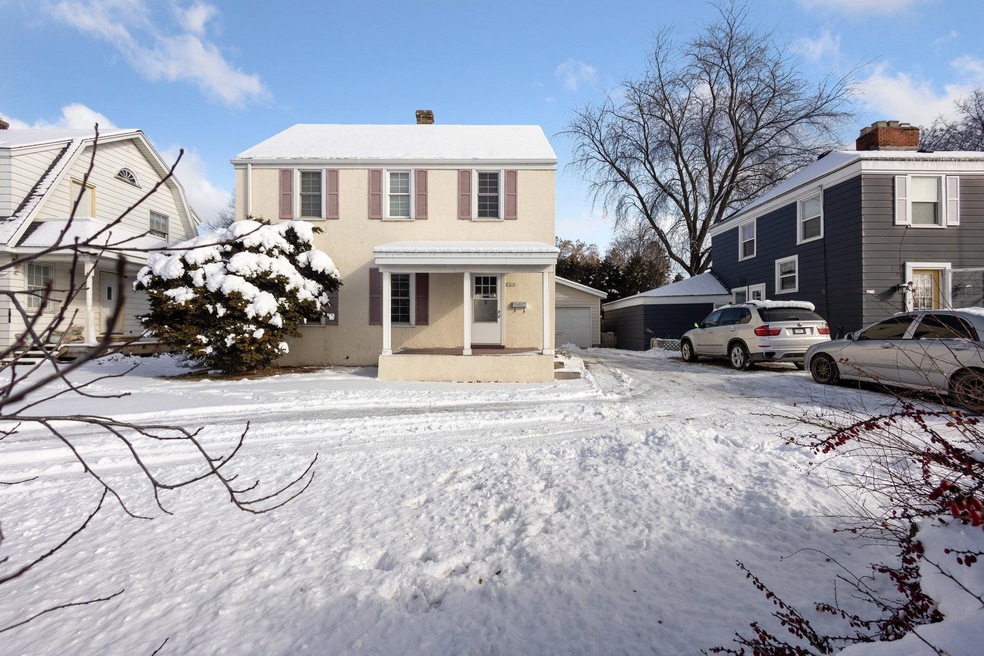 1818 7th St, Menominee, MI 49858 - photo 1