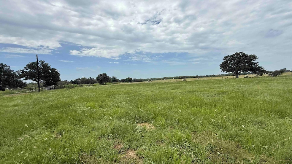 8292 Old Colony Line Rd, Dale, TX 78616 - photo 1