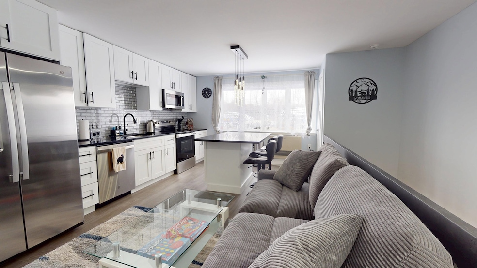 78 Main St unit 3A, Lincoln, NH 03251 - photo 1