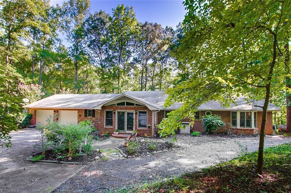 1444 Twin Creek Rd, Asheboro, NC 27205 - photo 1