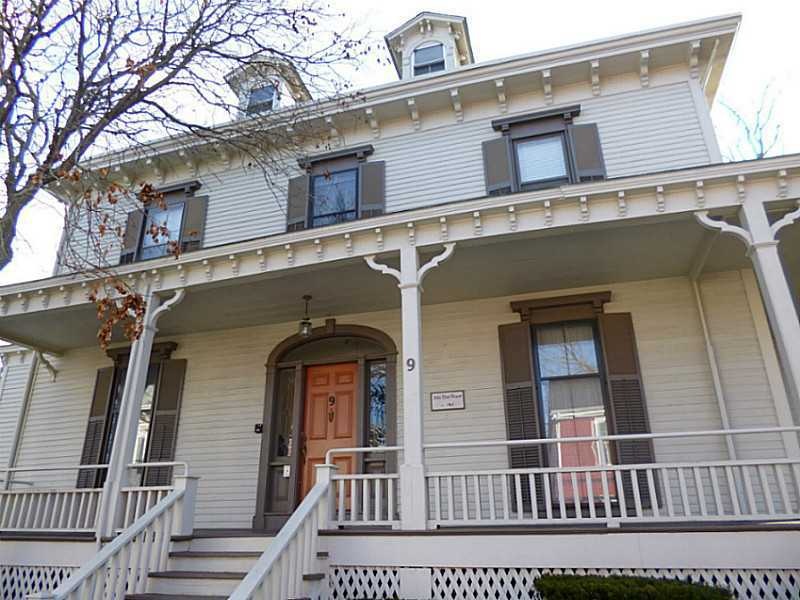 9 Whitfield Place unit 3, Newport, RI 02840 - photo 1