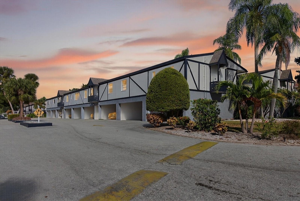 1146 King Arthur Ct unit 110, Dunedin, FL 34698 - photo 1