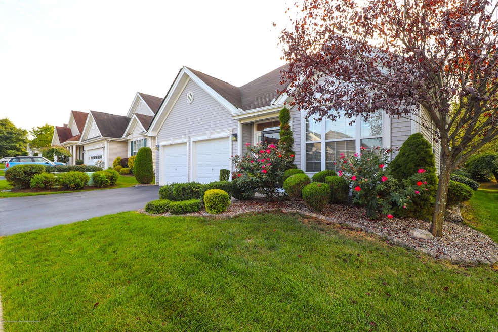 Front Exterior 3 (3)