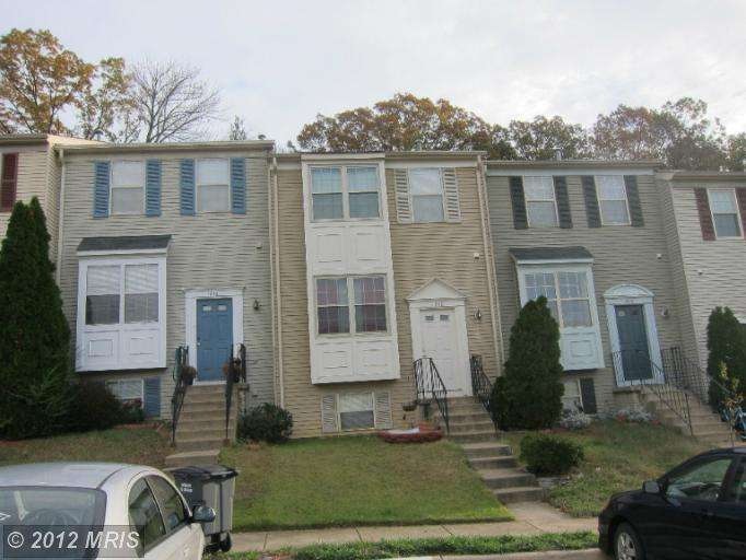 1930 Winslow Ct, Woodbridge, VA 22191 - photo 1