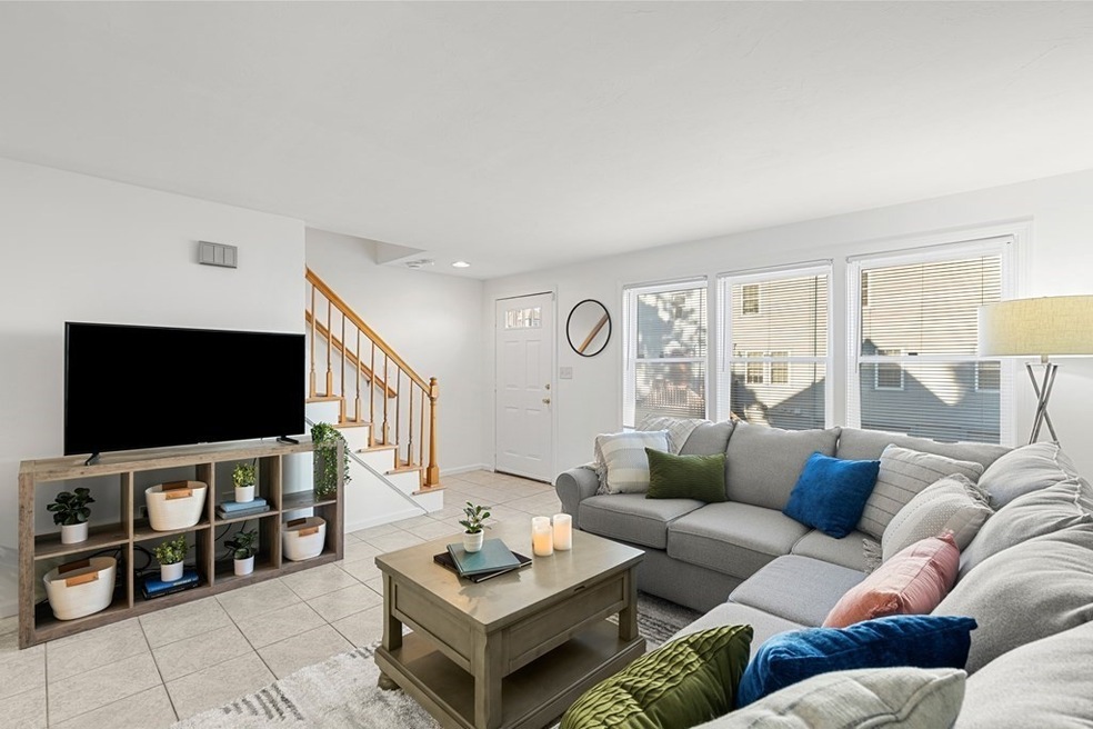 43 Merrymount Rd unit 13, Quincy, MA 02169 - photo 1