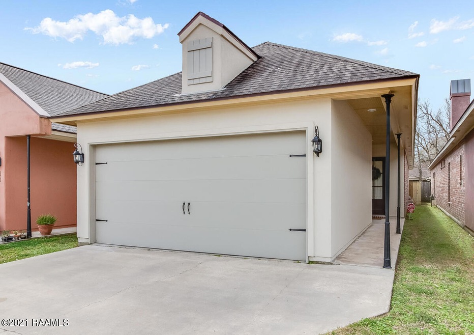 123 Flagg Place-1