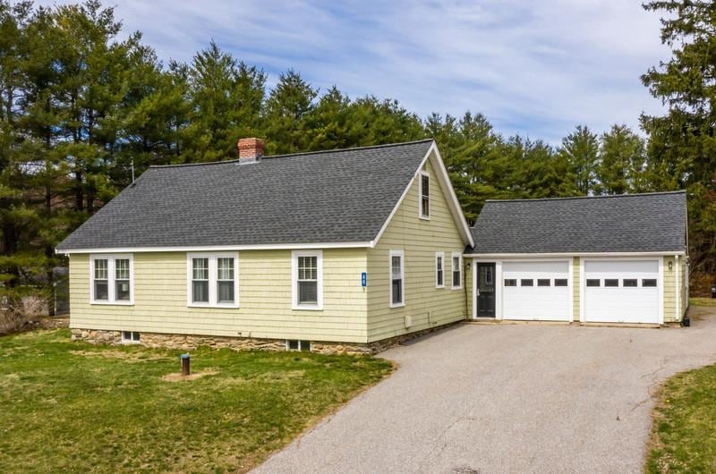 46 Whittier St, Newton, NH 03858 - photo 1