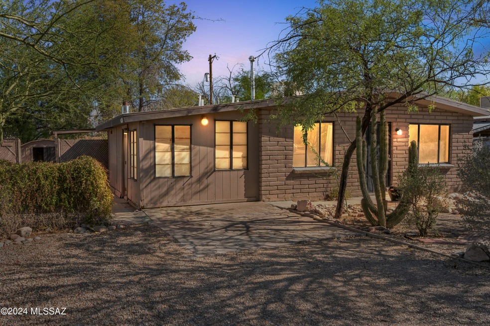 slytBty3qv-3755_E_Hampton_St__Tucson__AZ