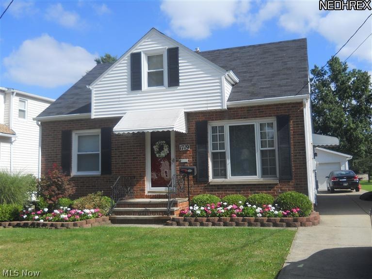 1719 Rockefeller Rd, Wickliffe, OH 44092 - photo 1