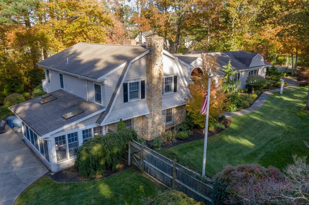 20 Holly Ln, Mattapoisett, MA 02739 - photo 1